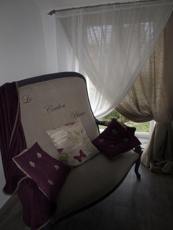 Le Cordon Blanc-Evran Bed & Breakfast ภายนอก รูปภาพ
